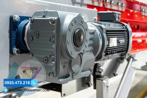 Động Cơ Băng Tải: Hướng Dẫn Chọn Đúng Thông Số Kỹ Thuật