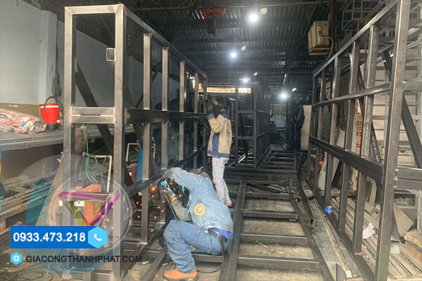 Xưởng gia công khung sắt thép