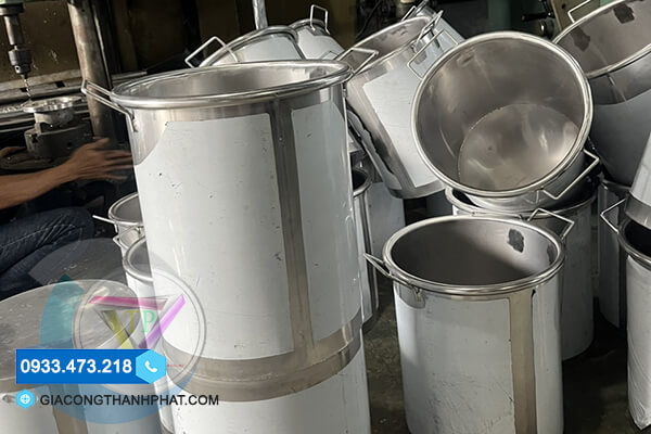Xưởng gia công xô inox