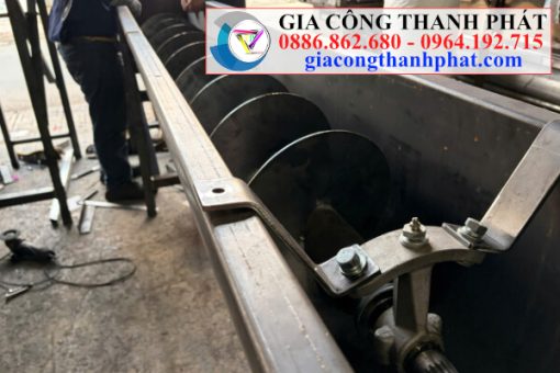 gia công vít tải