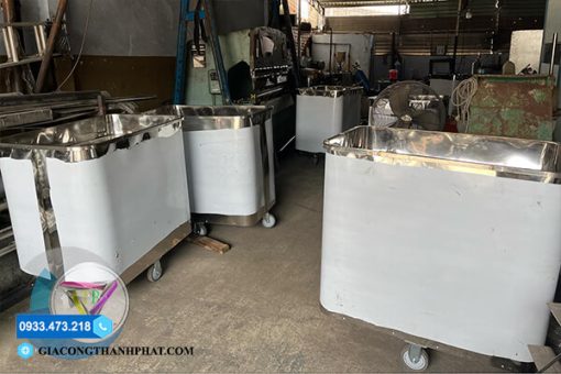 Gia công xe đẩy inox đẩy đổ vải