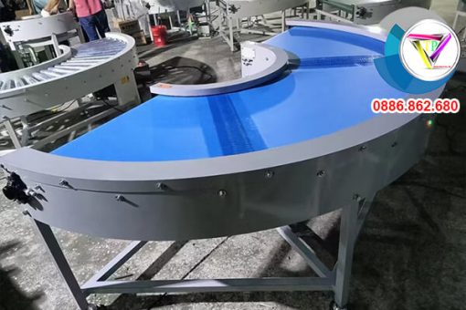 Băng tải cong 180 độ